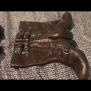 Born leather boots